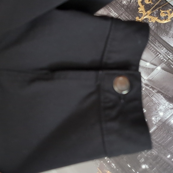 Michel Studio Black Boxy Button Down Cropped Shirt,Size 18. - Picture 5 of 9